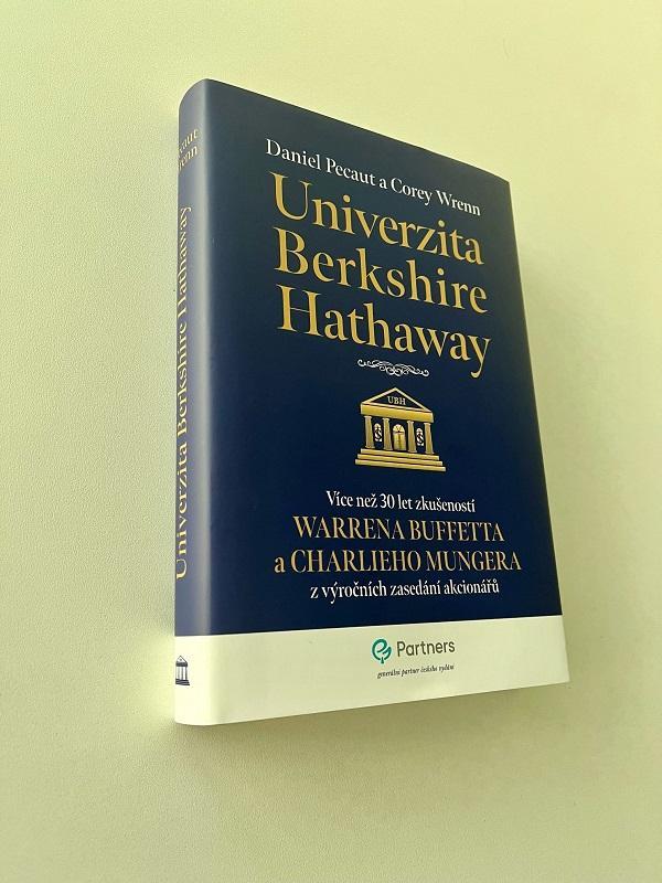 Kniha - UNIVERSITY OF BERKSHIRE HATHAWAY